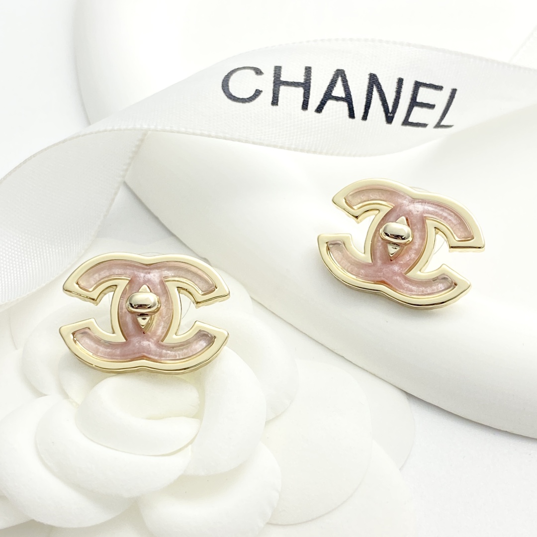Chanel Pink CC Logo Earrings with Gold Trim, Elegant and Chic 8 i1755842795 6291 7