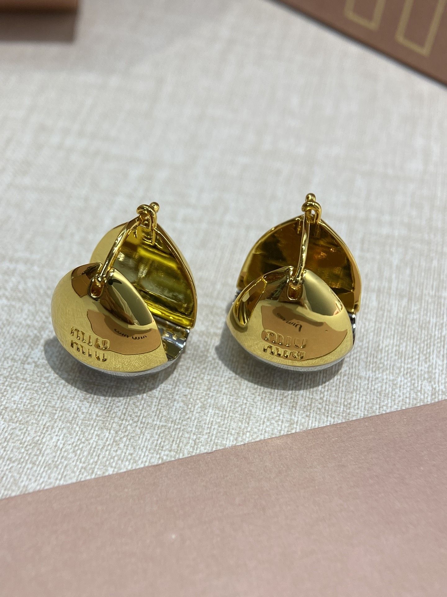미우미우 귀걸이 135648 Miu Miu Earrings 썸네일 이미지