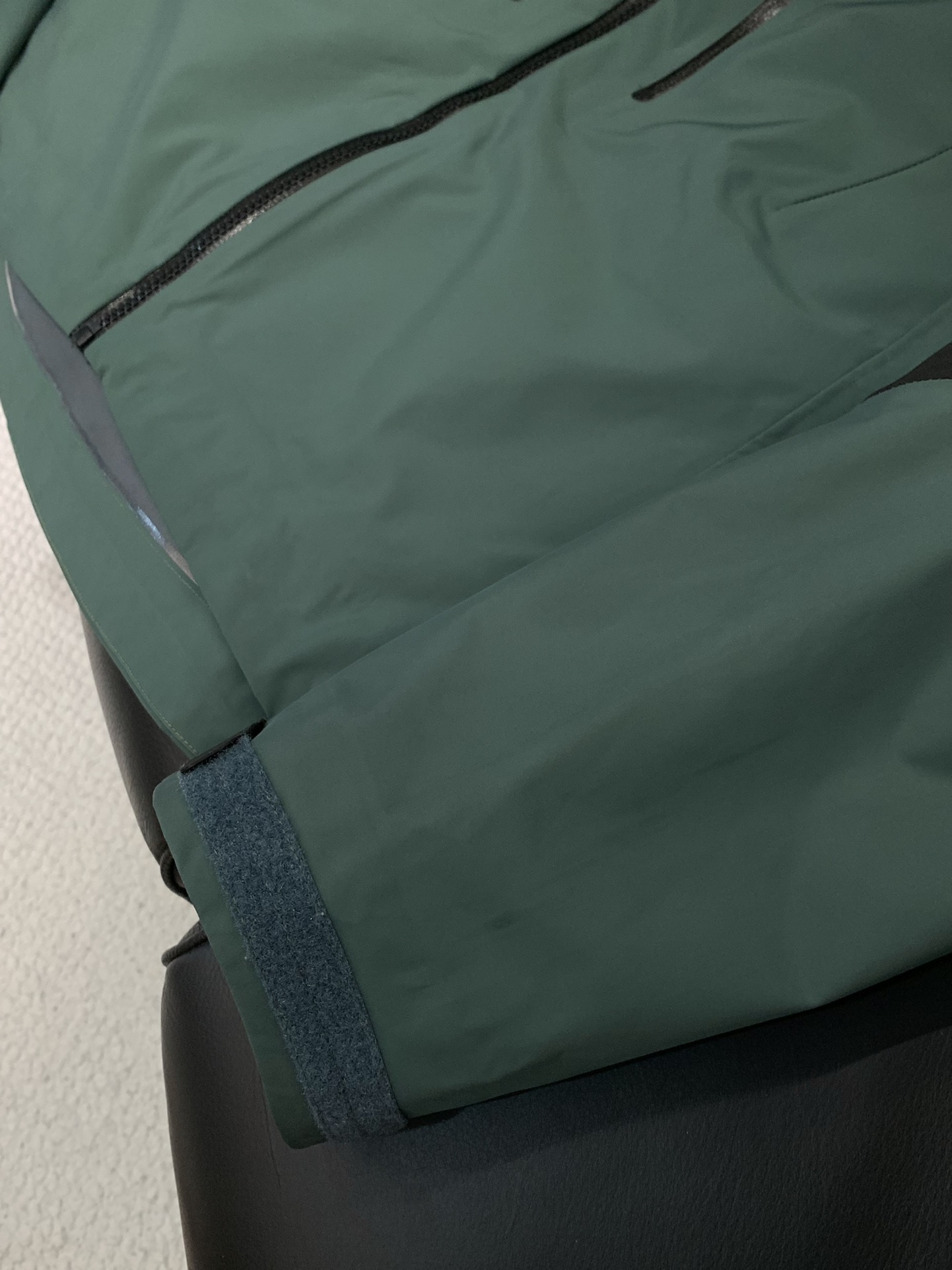 ，ARCTERYX 始祖鸟，2025秋冬AW新品，时尚休闲冲锋衣外套，专柜同步有售，原单狠货，进口原版面