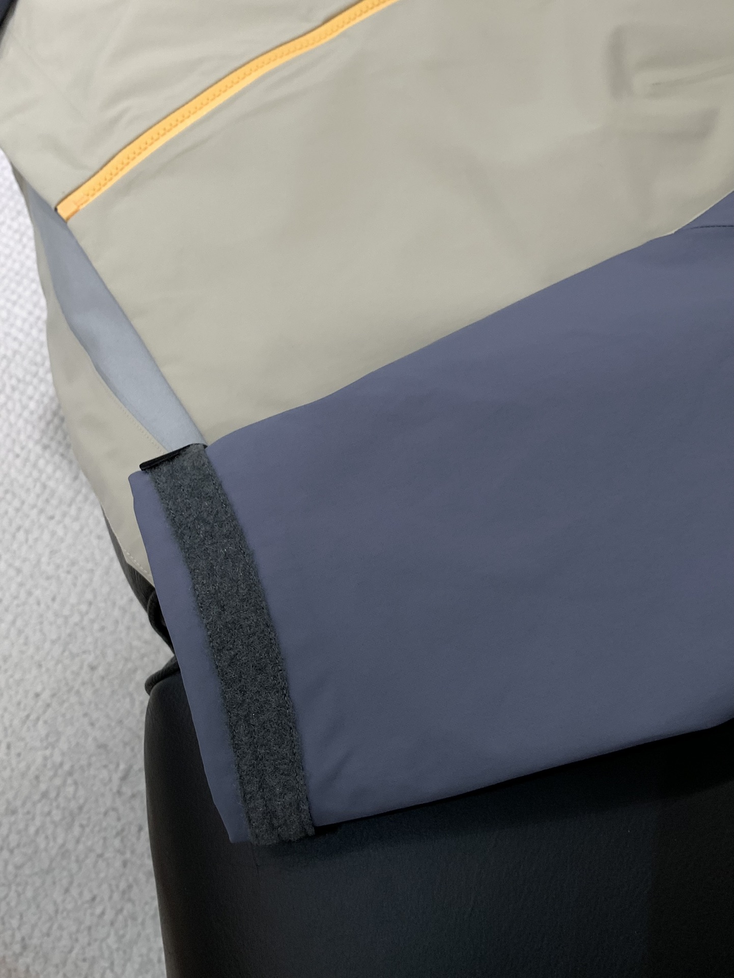 ，ARCTERYX 始祖鸟，2025秋冬AW新品，时尚休闲冲锋衣外套，专柜同步有售，原单狠货，进口原版面