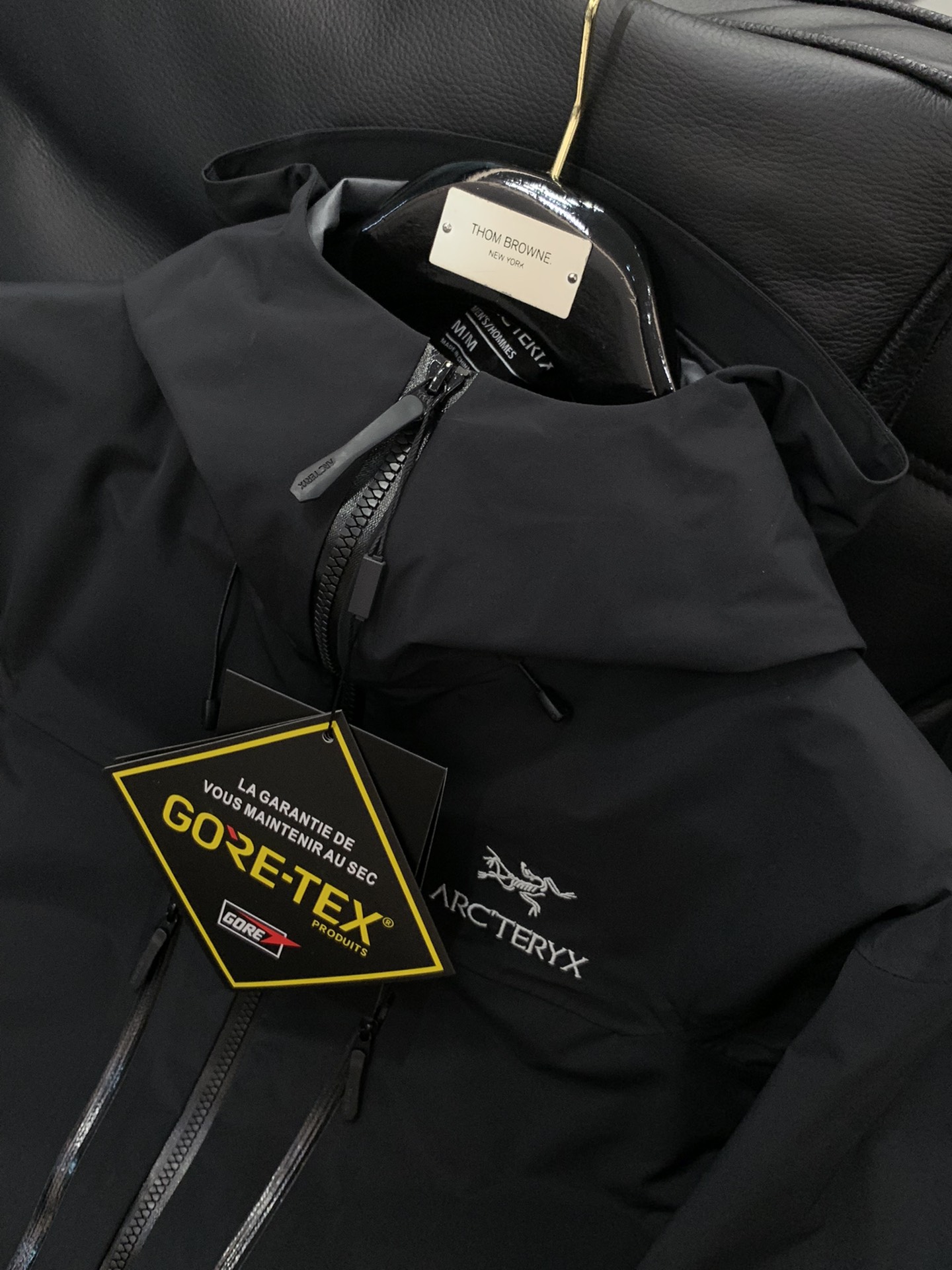 ，ARCTERYX 始祖鸟，2025秋冬AW新品，时尚休闲冲锋衣外套，专柜同步有售，原单狠货，进口原版面