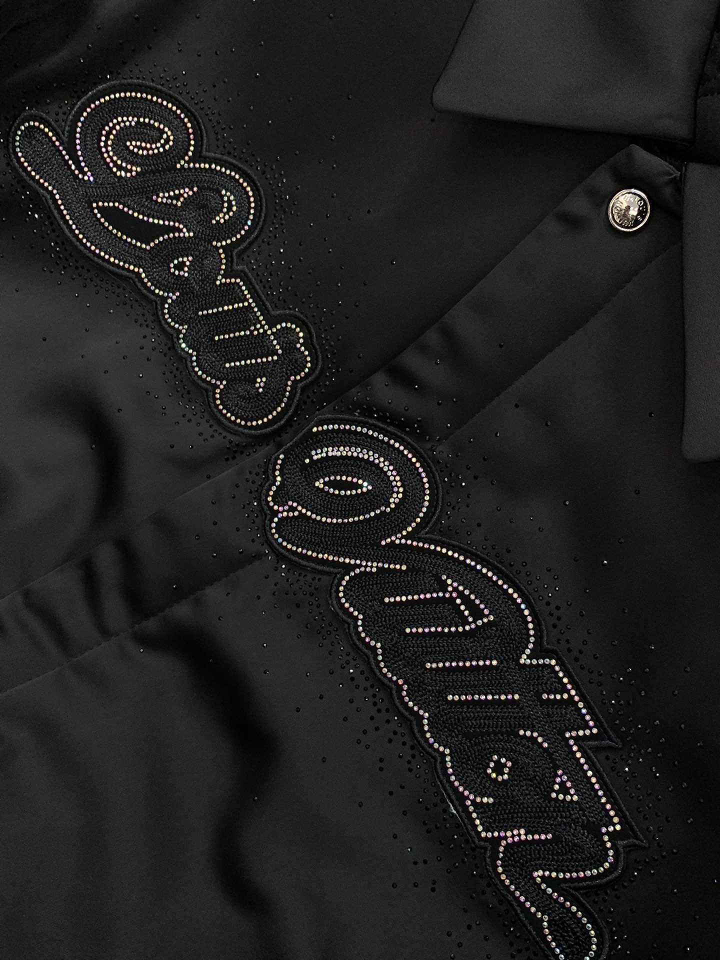 ，LouisVuitton 路易威登，2025冬季最新款，专柜同步有售，原单狠货，时尚休闲➕棉夹克外套，