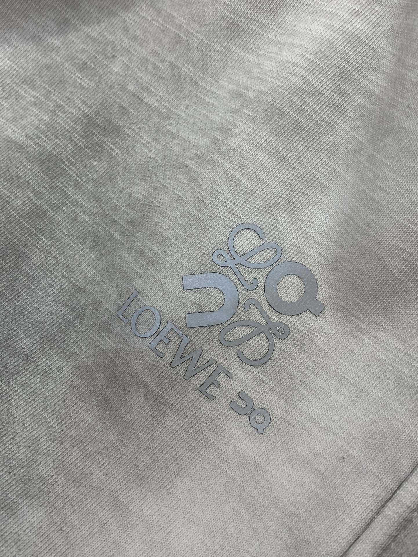 ，Loewe 罗意威，2025秋季最新款，时尚休闲裤，原单狠货，简约舒适，版型不挑人，采用进口原版面料，