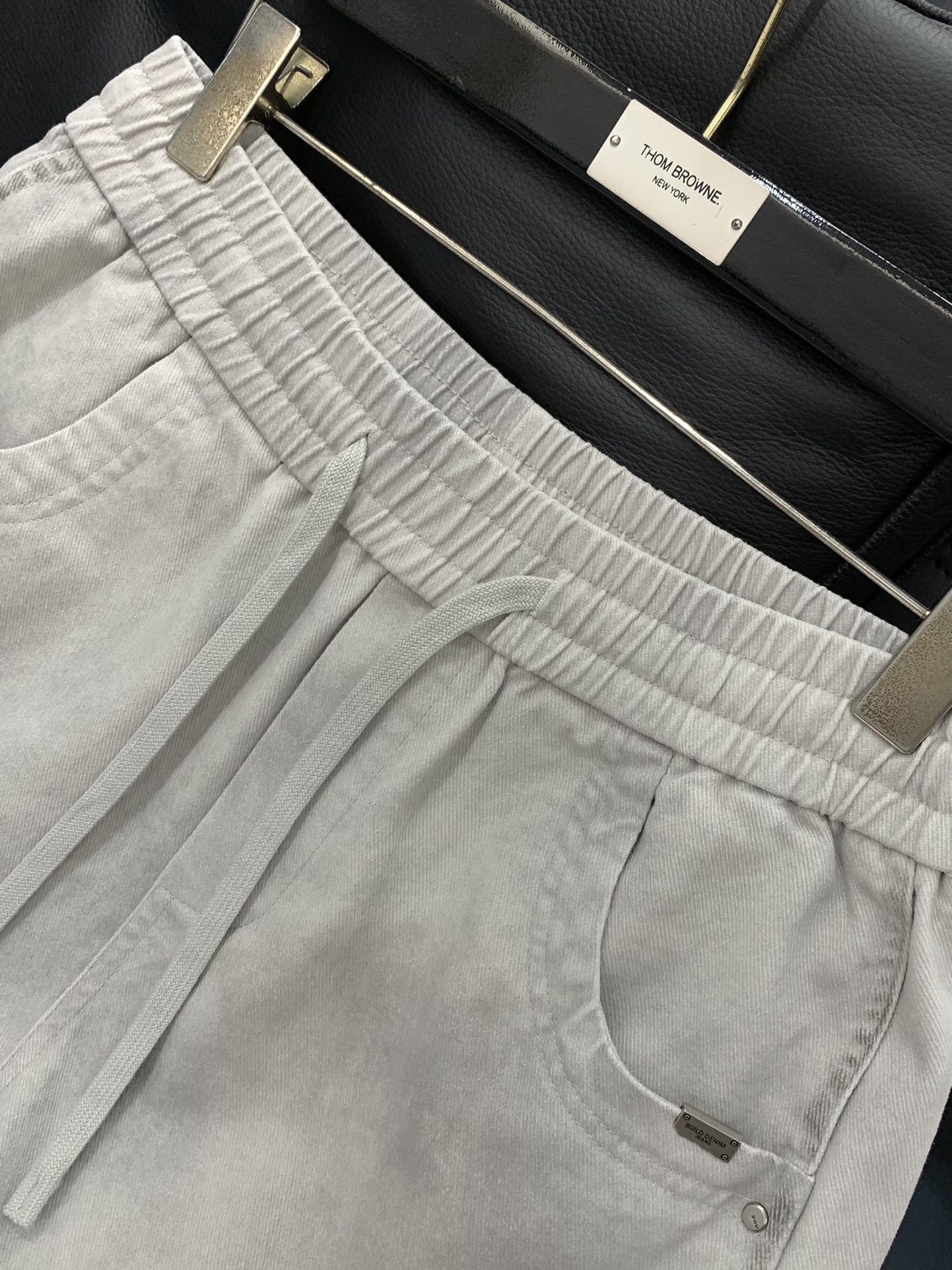 ，Maison Margiela马吉拉，2025秋季最新品，时尚休闲牛仔裤，专柜同步有售，原单狠货，采用