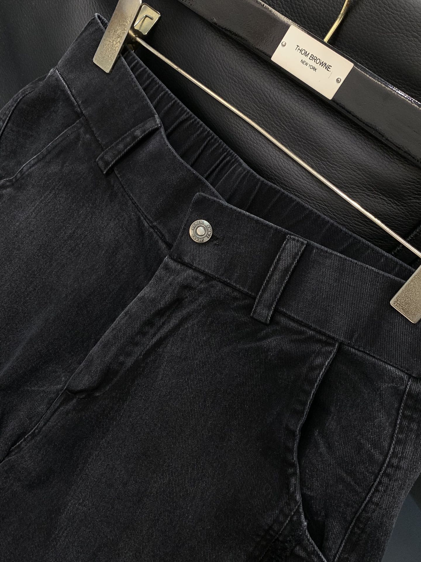 ，Dior 迪奥，2025秋季新品，官网专柜同步有售，原单狠货，时尚休闲水洗牛仔裤，超级有范儿的一款牛仔