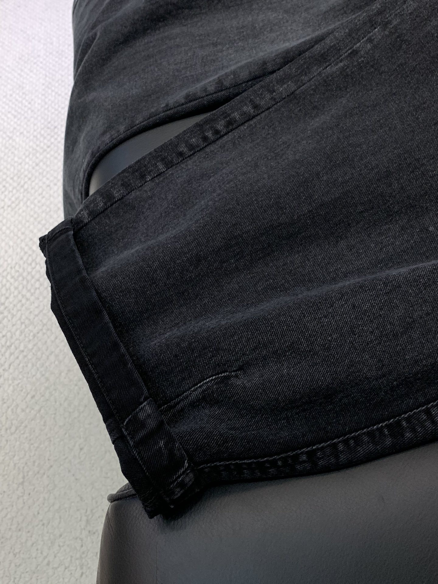 ，Dior 迪奥，2025秋季新品，官网专柜同步有售，原单狠货，时尚休闲水洗牛仔裤，超级有范儿的一款牛仔