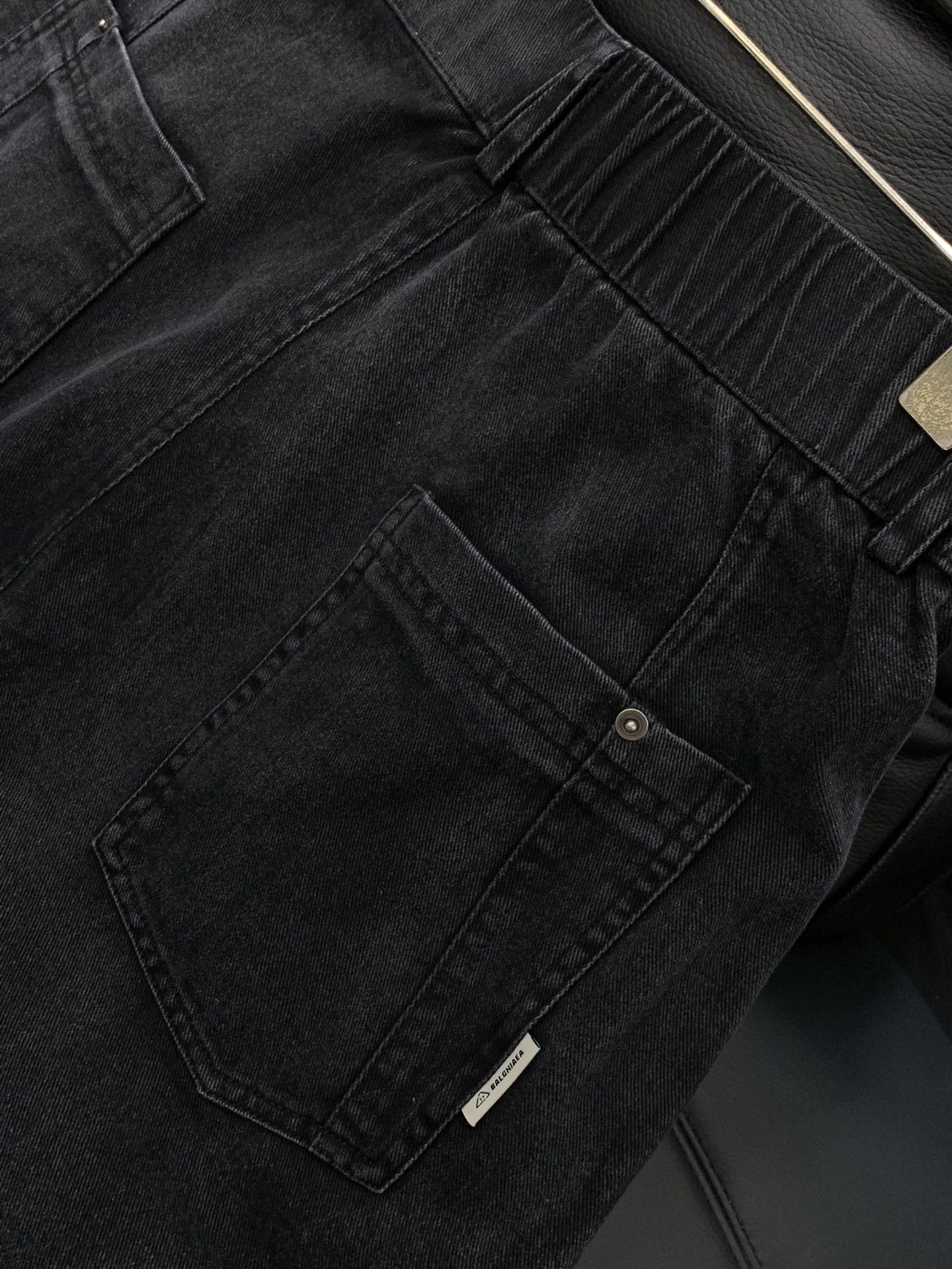 ，Dior 迪奥，2025秋季新品，官网专柜同步有售，原单狠货，时尚休闲水洗牛仔裤，超级有范儿的一款牛仔