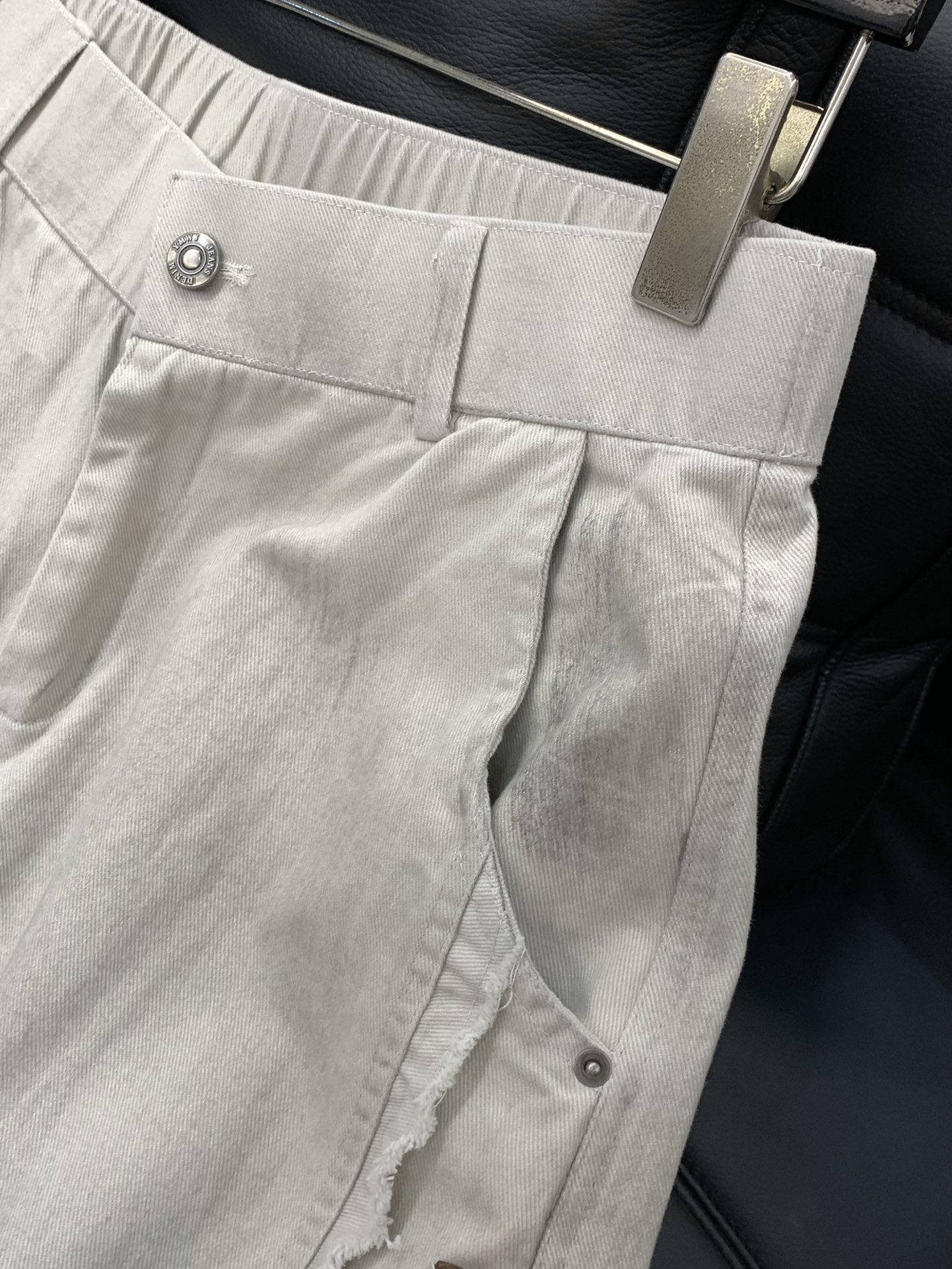 ，Dior 迪奥，2025秋季新品，官网专柜同步有售，原单狠货，时尚休闲水洗牛仔裤，超级有范儿的一款牛仔