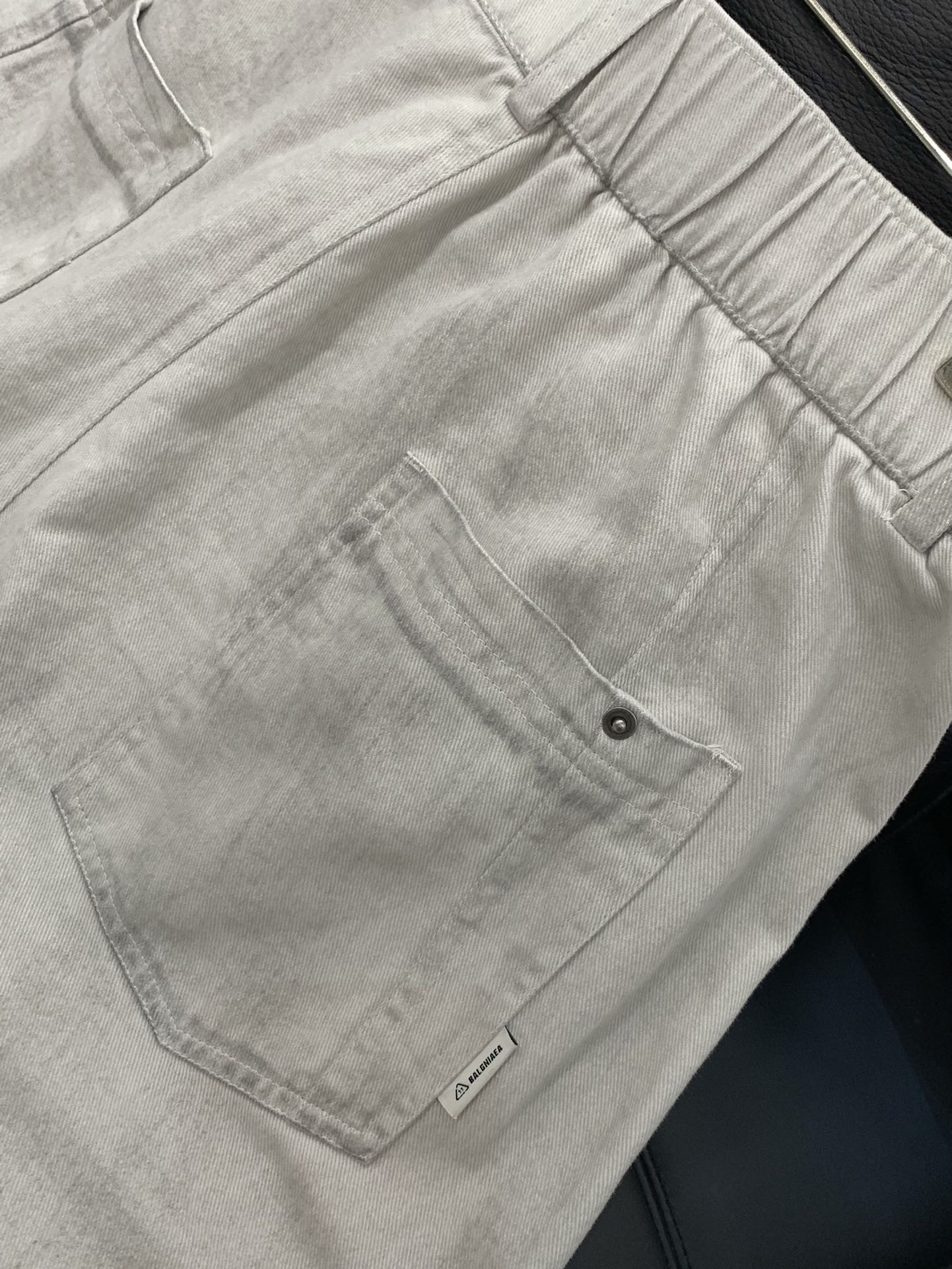 ，Dior 迪奥，2025秋季新品，官网专柜同步有售，原单狠货，时尚休闲水洗牛仔裤，超级有范儿的一款牛仔