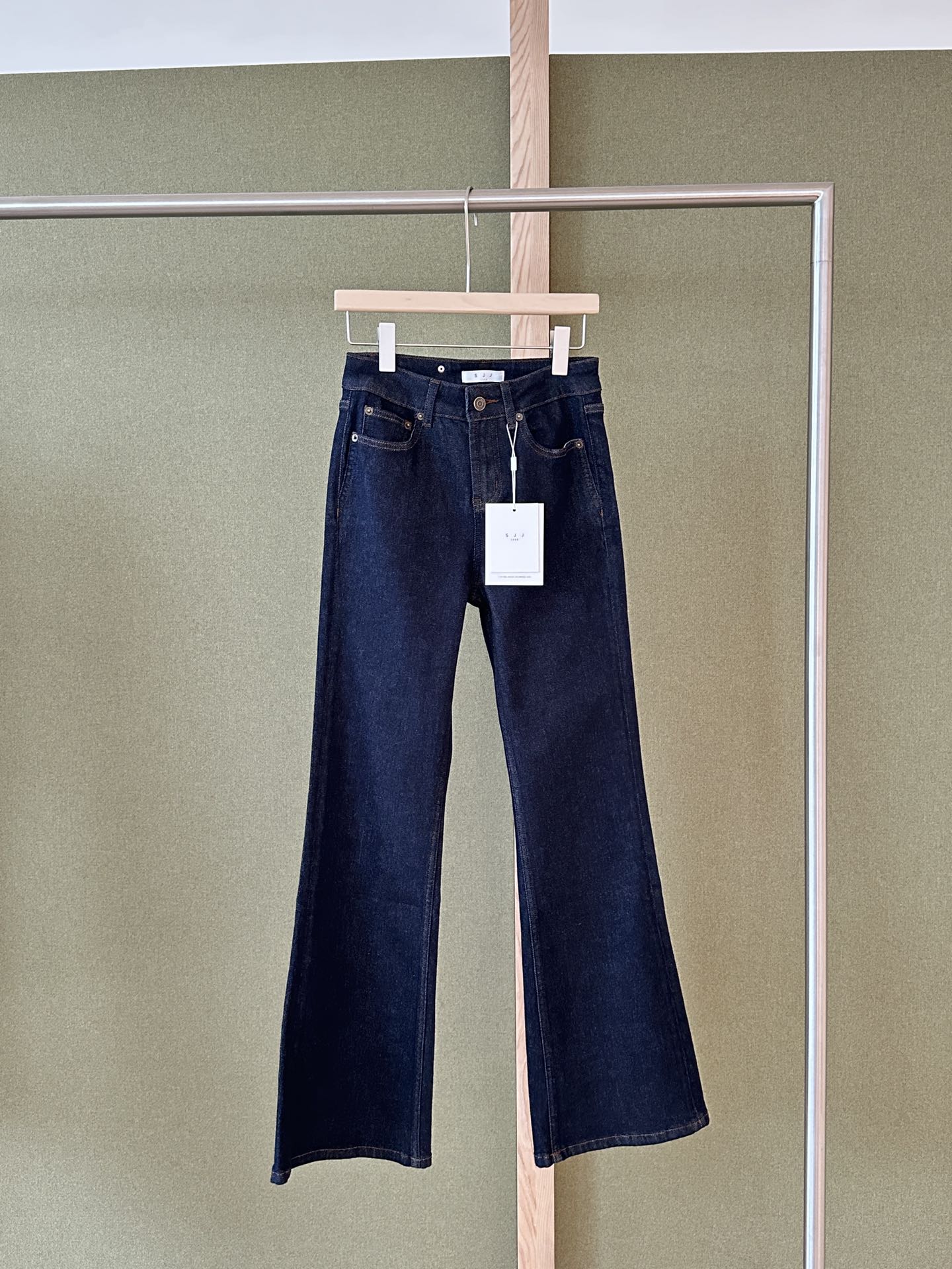 NO:470011,YS ｜ NEW ARRIVALS! Retro tannins, fashionable and slim, three-dimensional tailoring, perfect waist-hip ratio, high elasticity, comfortable and slim~ SML two colors,,alexander wang19860909YS ｜ NEW ARRIVALS!  复古单宁 时髦显瘦 立体剪裁 造就完美腰臀比例 高弹力 舒适又修身～  SML 两色,,alexander wang,Women's clothing