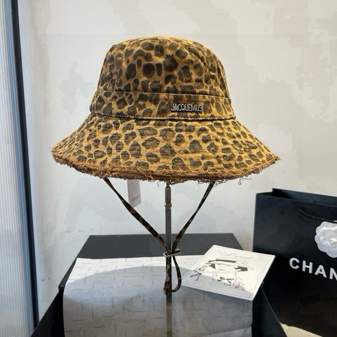 NO:363873,JACOUEMUS trendy brand fisherman hat, male and female hat straw hat fisherman hat baseball hat knit hat, hat, espadrilles, hatsJACOUEMUS潮牌渔夫帽,男女通用帽子草帽渔夫帽棒球帽针织帽,帽子,espadrilles,hats,hat