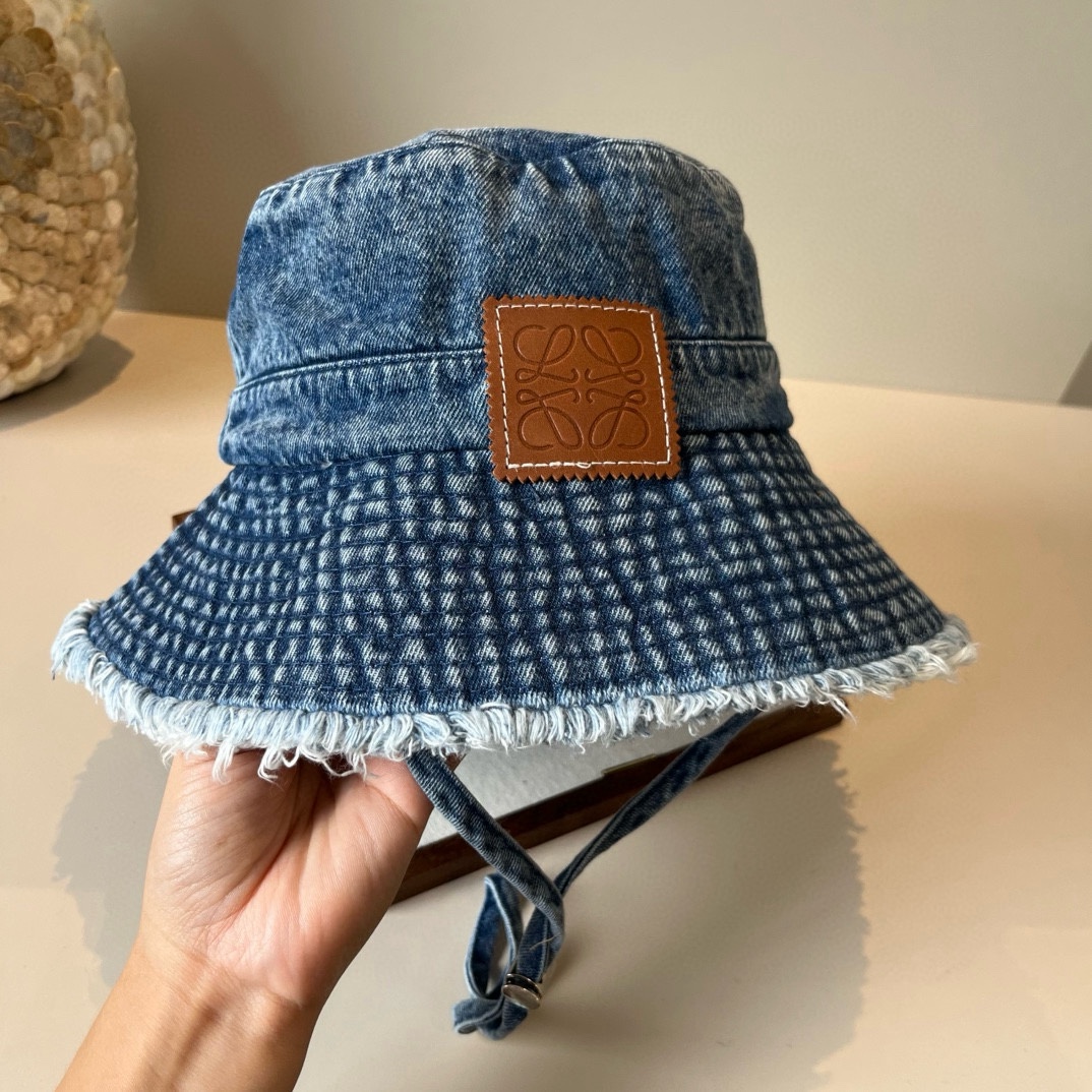 🆕

罗意威新款渔夫帽, 头围57cm