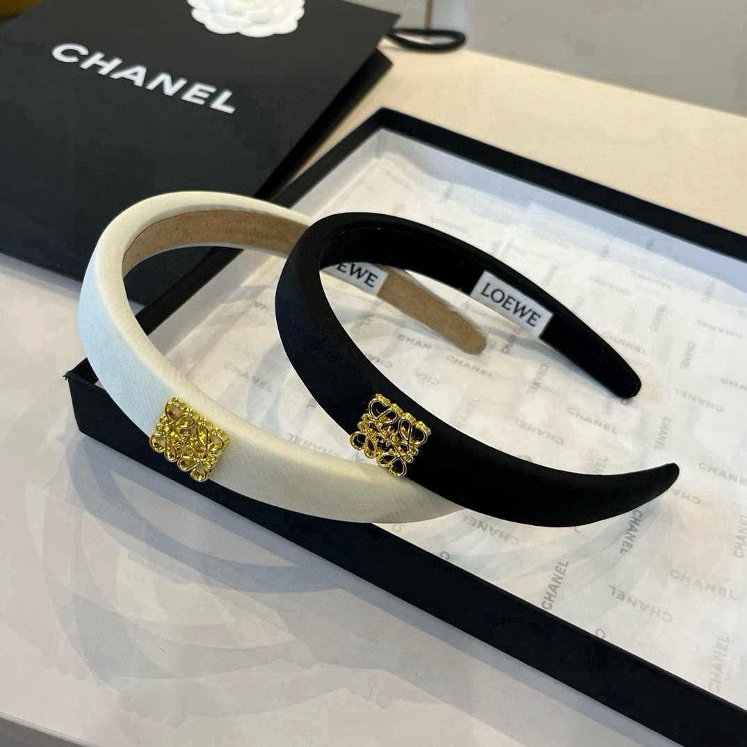 🆕

LOEWE罗意威发箍