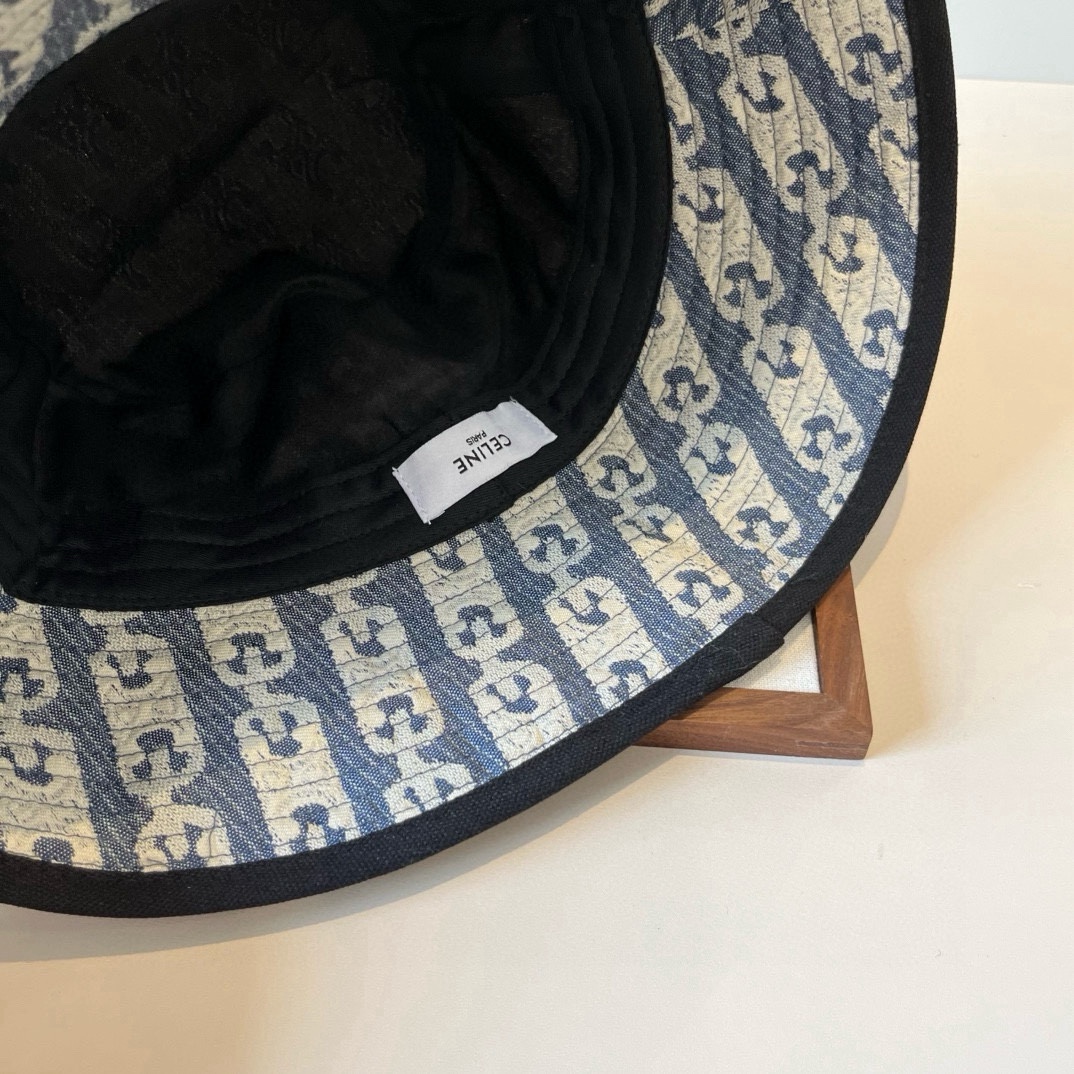 🆕

Celine赛琳新款渔夫帽, 头围57cm