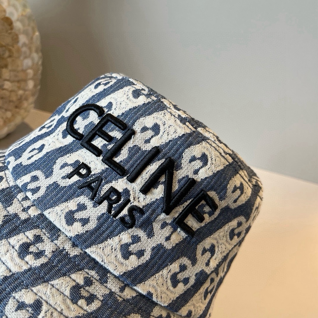 🆕

Celine赛琳新款渔夫帽, 头围57cm