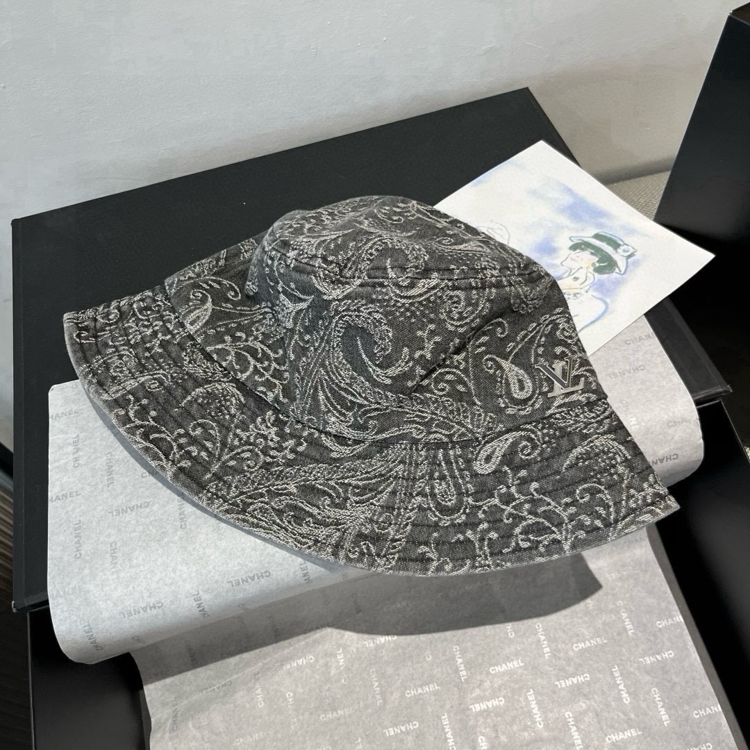 🆕

Lv新款渔夫帽，头围57cm