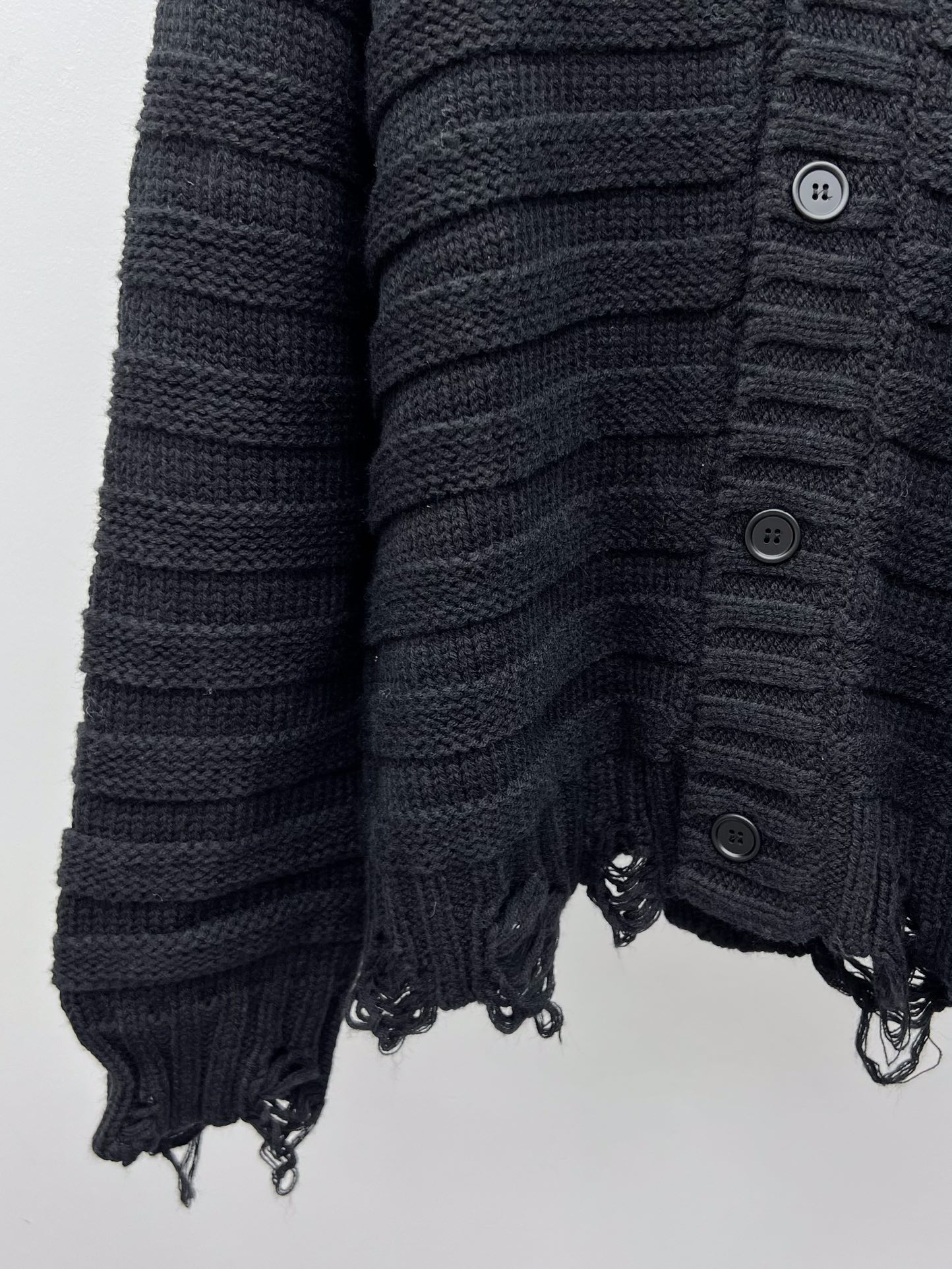 Maison margiel*破洞毛衣开衫秋冬新款条纹黑色开衫选用羊毛混纺面料材质经典v领宽松大版型剪裁