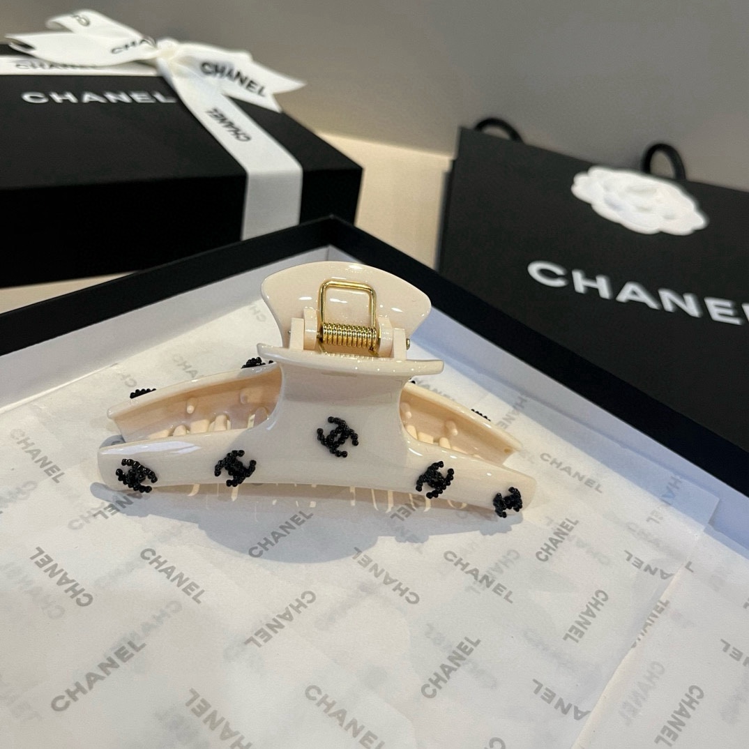 🆕

Chanel香奈儿新款发夹