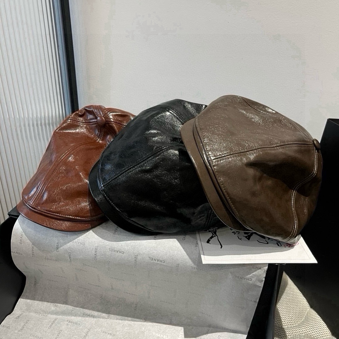 🆕

普拉达新款前进帽，高端定，头围57cm