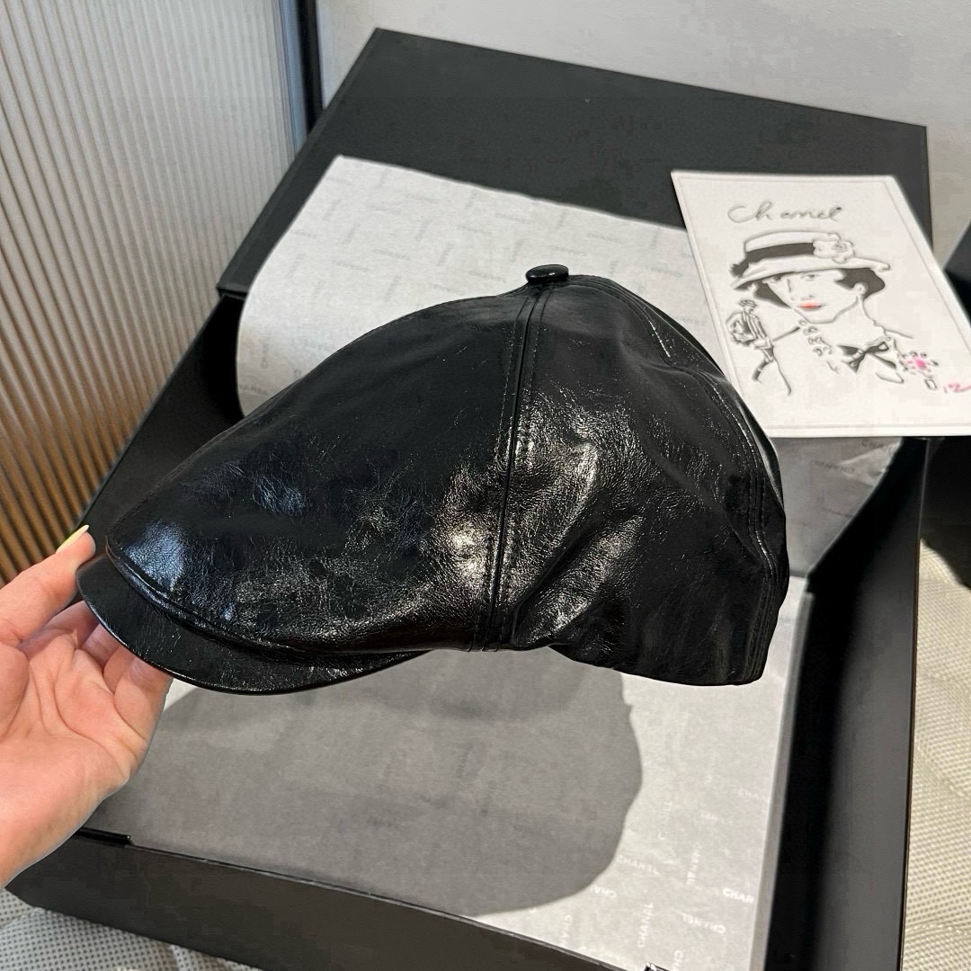 🆕

普拉达新款前进帽，高端定，头围57cm