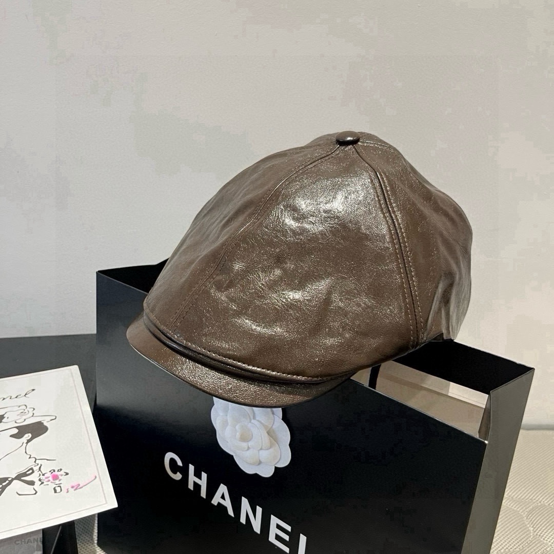 🆕

普拉达新款前进帽，高端定，头围57cm