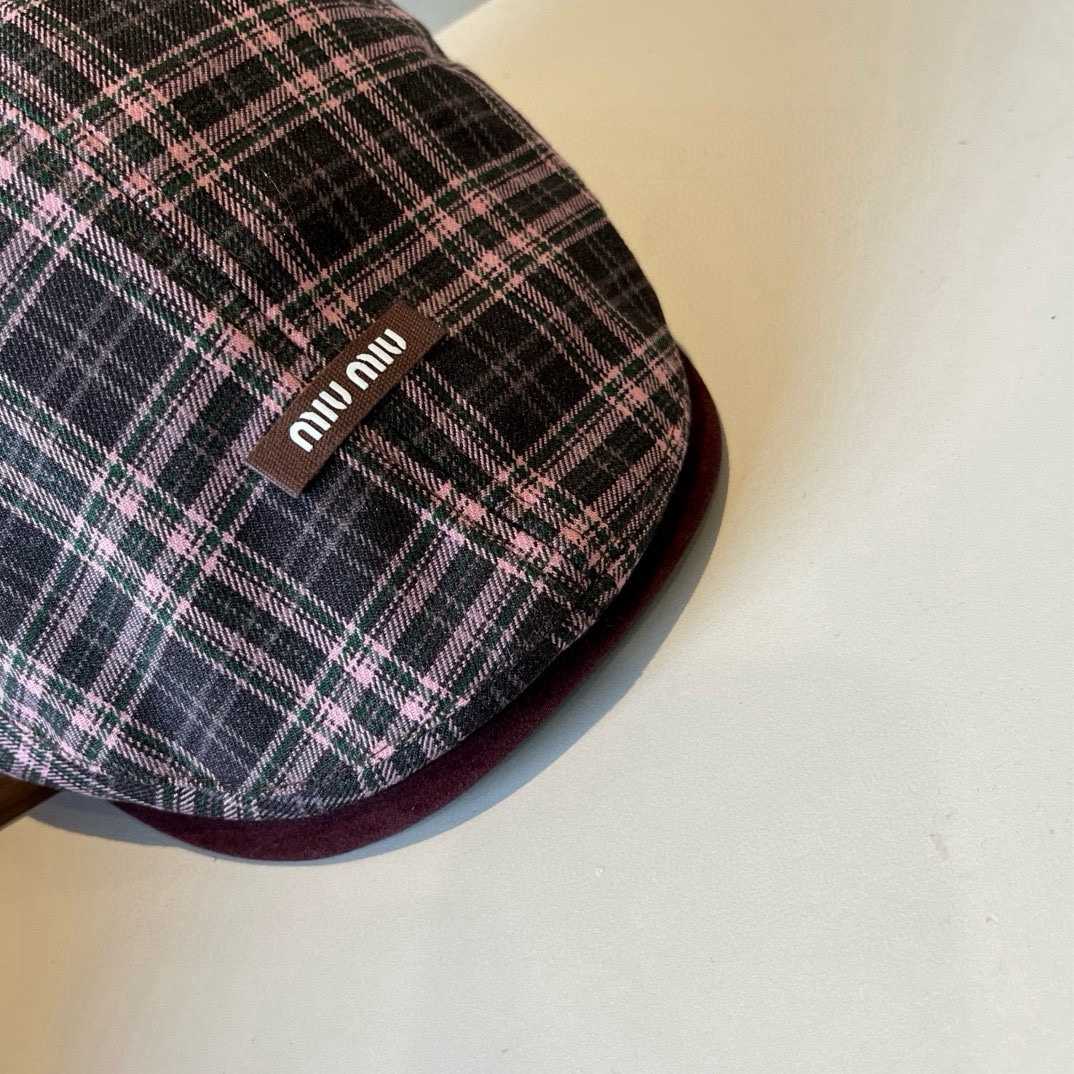 🆕

miumiu缪缪鸭舌前进帽，头围58cm