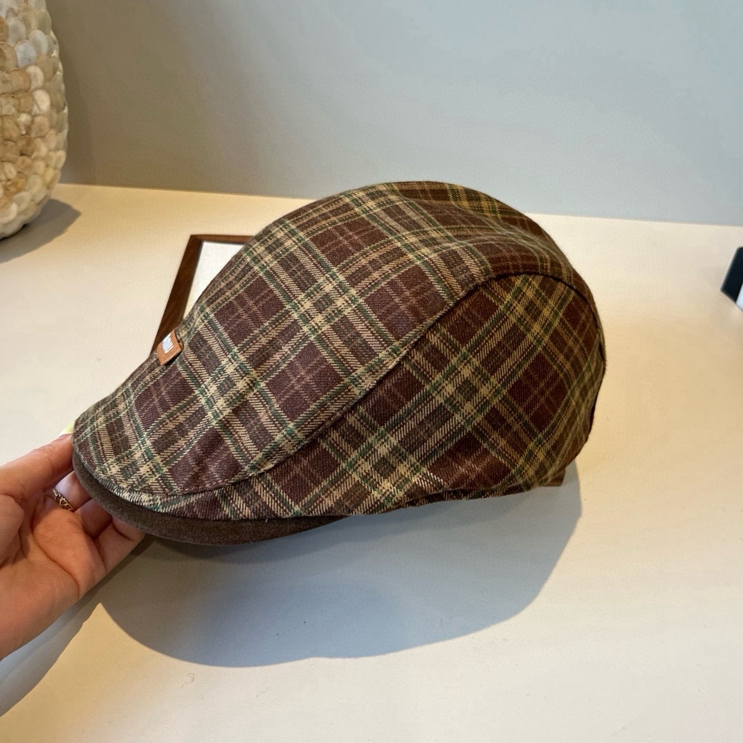 🆕

miumiu缪缪鸭舌前进帽，头围58cm