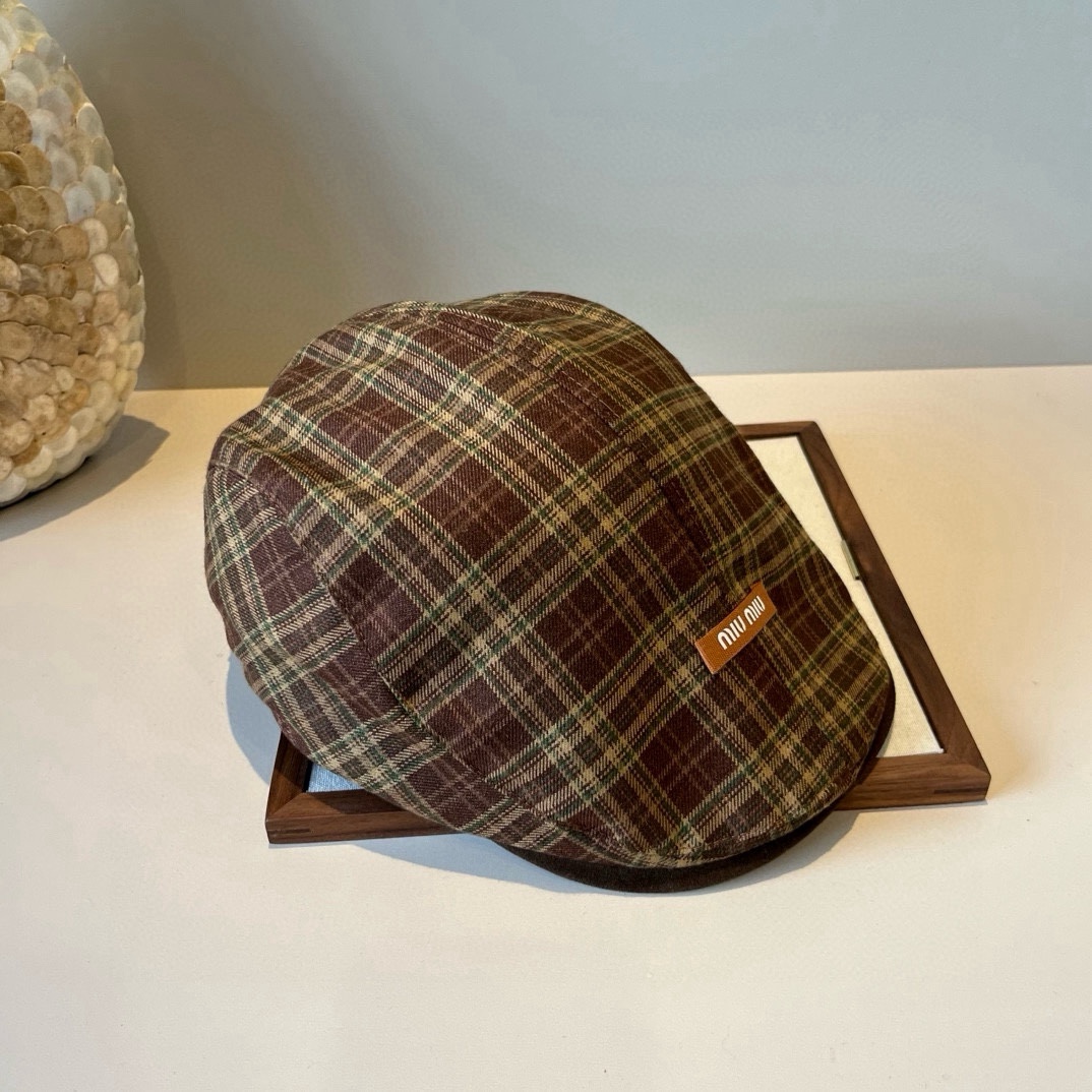 🆕

miumiu缪缪鸭舌前进帽，头围58cm