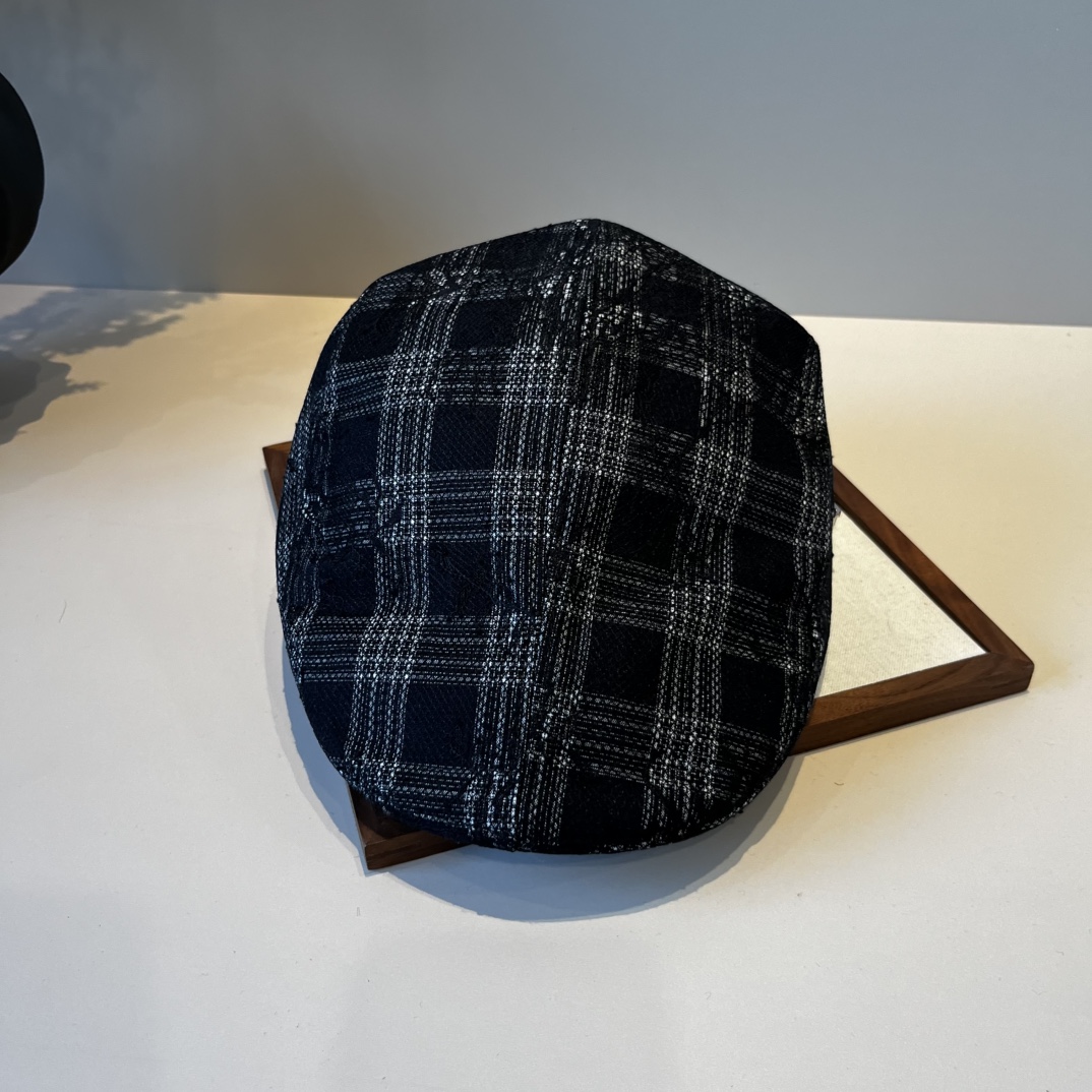 🆕

Dior迪奥新款鸭舌前进帽，头围58cm