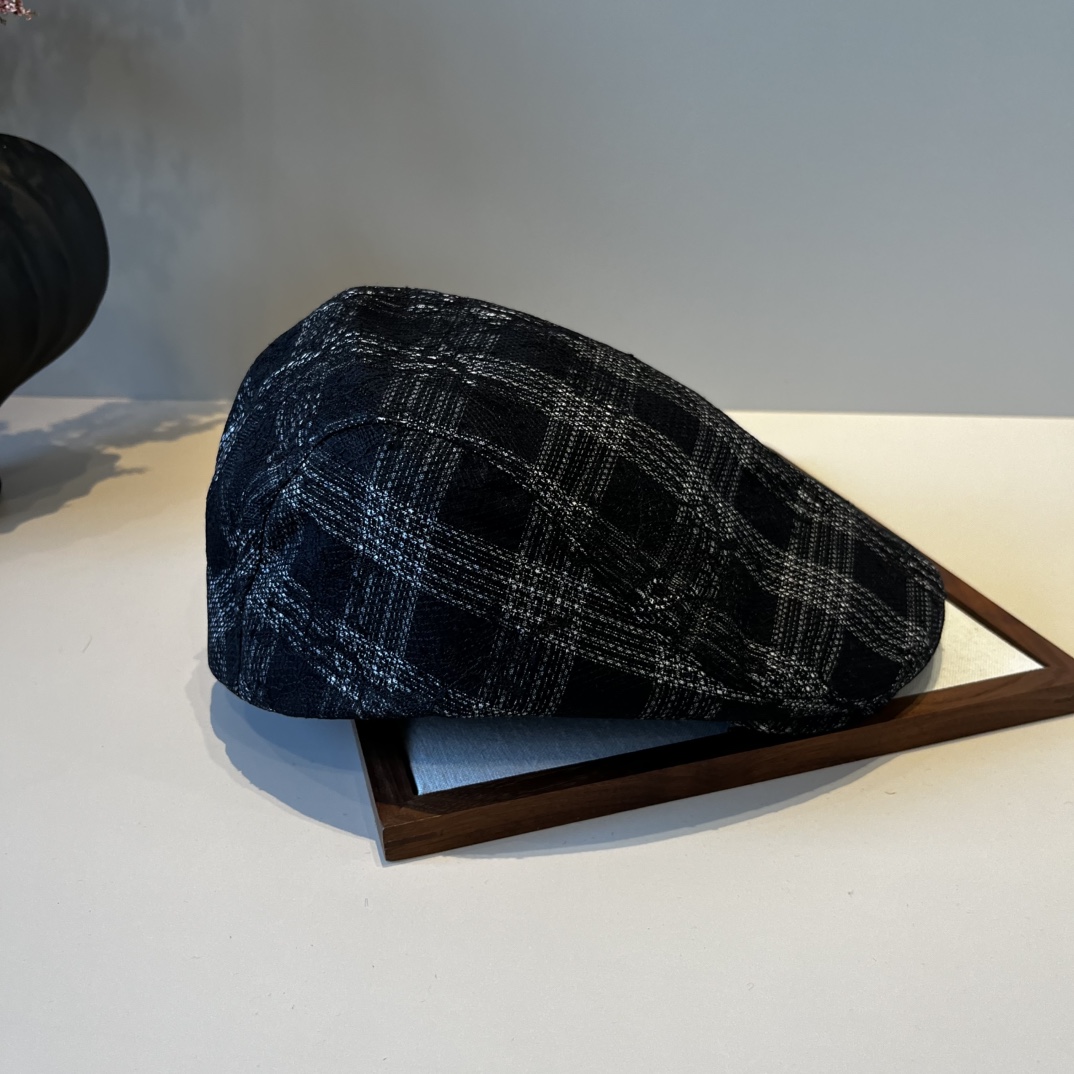 🆕

Dior迪奥新款鸭舌前进帽，头围58cm