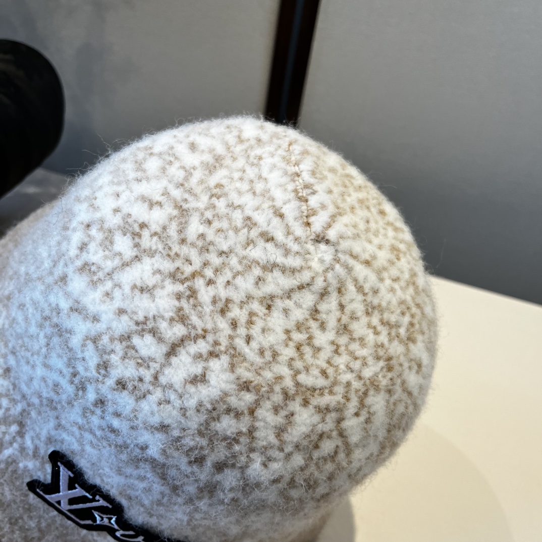 🆕

Lv路易斯新款羊毛渔夫帽