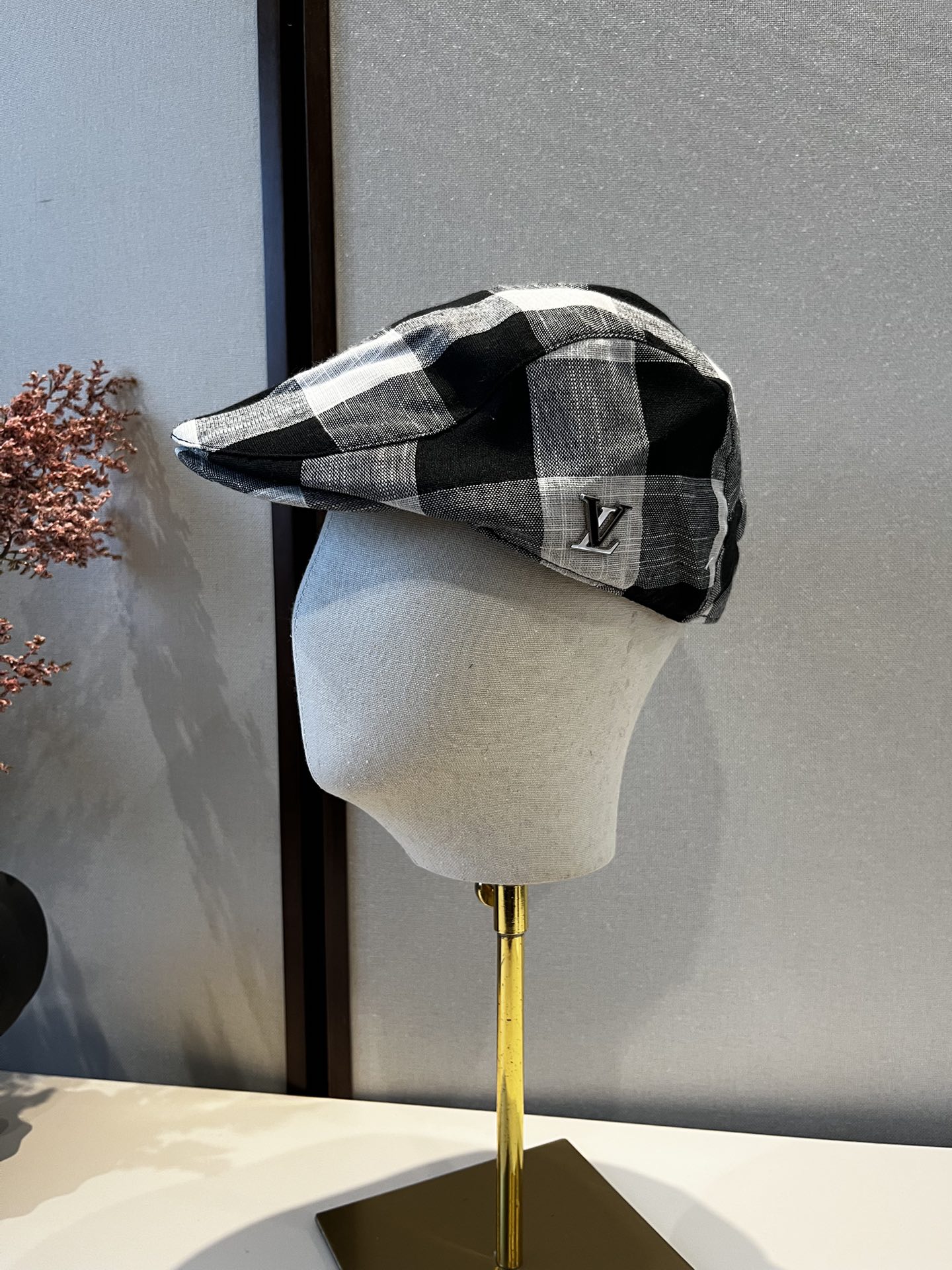 🆕

Lv路易斯新款鸭舌前进帽，头围58cm