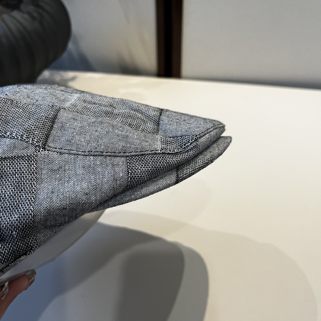 🆕

Lv路易斯新款鸭舌前进帽，头围58cm