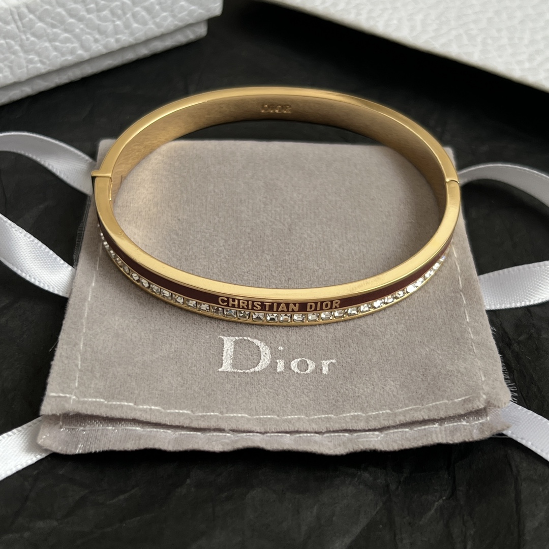 【】👑Dior 迪奥 中古 手镯 专柜一致上新 精选原版一致 黄铜材质 甜美气质高雅。