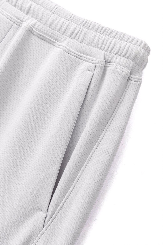  (Arcteryx）始祖鸟25年夏日男士速干运动短裤。开启你的干爽，健身体验之旅！宽松的剪裁，透气面料