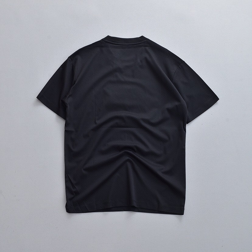  HERMES 爱马仕官网同款短袖圆领T恤，大刺绣牙刷绣60支丝光双面短袖T恤 3色推荐\n码数：M-3