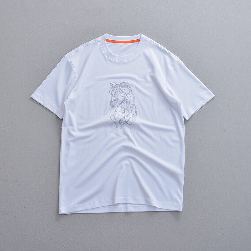  HERMES 爱马仕 官网同款自主品牌60支水柔棉短袖圆领T恤，\n码数：M-3XL \n（下单请报身