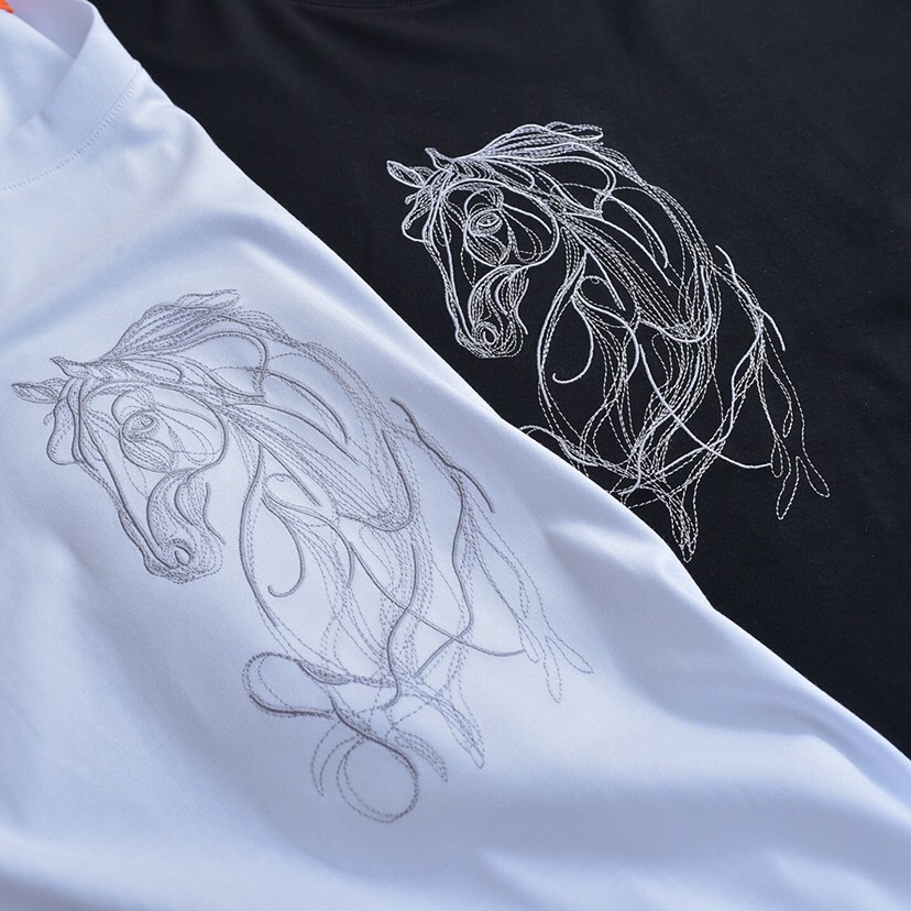  HERMES 爱马仕 官网同款自主品牌60支水柔棉短袖圆领T恤，\n码数：M-3XL \n（下单请报身