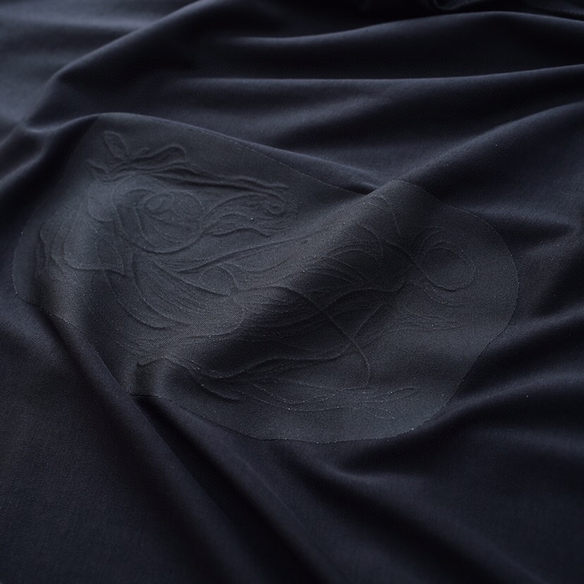  HERMES 爱马仕 官网同款自主品牌60支水柔棉短袖圆领T恤，\n码数：M-3XL \n（下单请报身