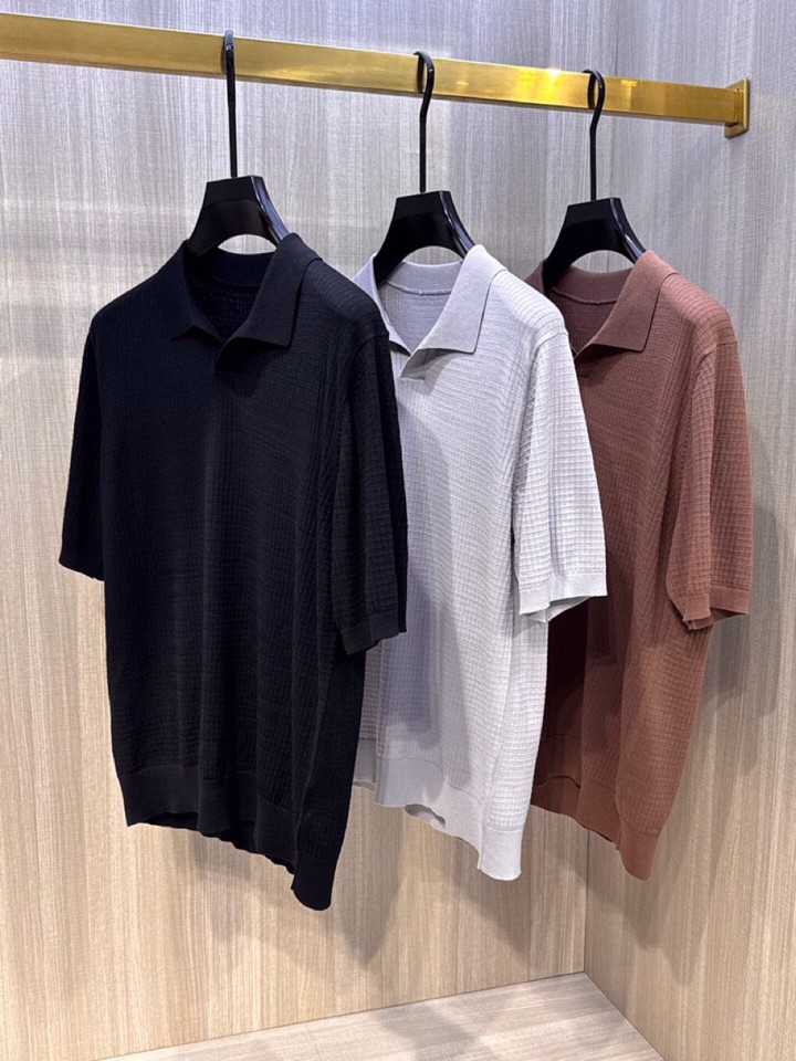  Loro Piana 诺悠翩雅lP🆕 春夏最新男士无纽扣短袖翻领T恤针织衫，精选高档天丝和羊毛混纺80