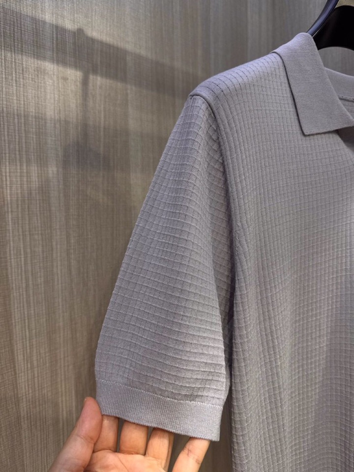  Loro Piana 诺悠翩雅lP🆕 春夏最新男士无纽扣短袖翻领T恤针织衫，精选高档天丝和羊毛混纺80