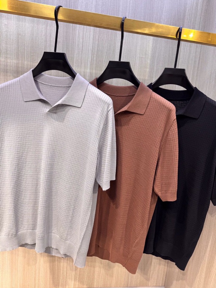  Loro Piana 诺悠翩雅lP🆕 春夏最新男士无纽扣短袖翻领T恤针织衫，精选高档天丝和羊毛混纺80