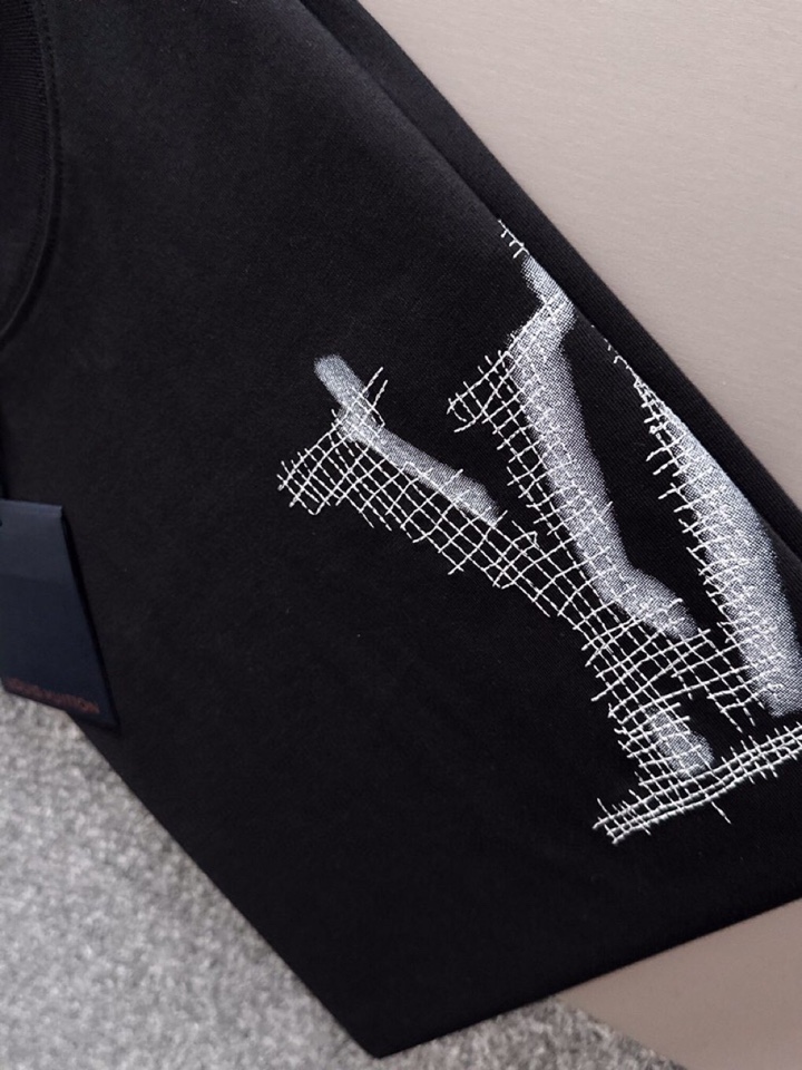  Louis Vuitton 路易威登 LV 驴牌25ss新款短袖圆领T恤，男女同款情侣款，定制260克