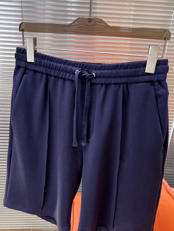  Loro Piana 诺悠翩雅lP🆕 新品经典时尚男士短裤，简约时尚老钱风单品设计，天丝棉+聚酯纤维面