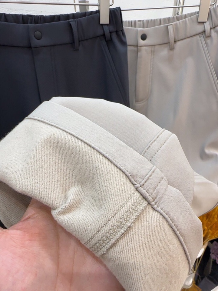  (Arcteryx）始祖鸟2025秋冬一条通勤休闲裤，轻户外与城市机能风融为一体的裤子。甄选用日本东丽