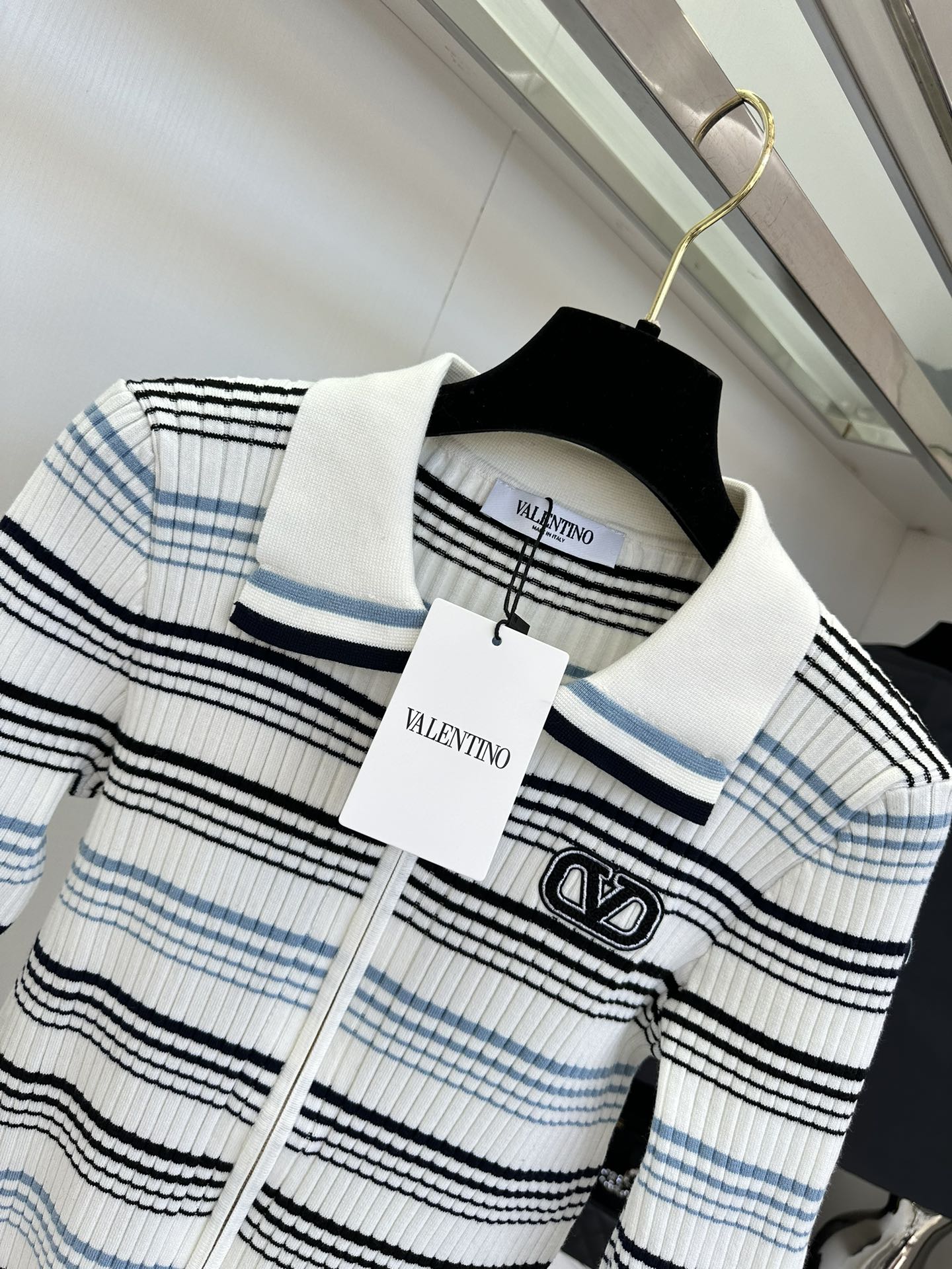 Striped Knit Cardigan with Zipper Closure and Sweet Collar 9 i1755925052 5761 7