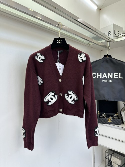 Chanel Vintage Cardigan with Double C Logo - Soft Wool Blend, Size S-L 18 Chanel Vintage Cardigan with Double C Logo – Soft Wool Blend, Size S-L