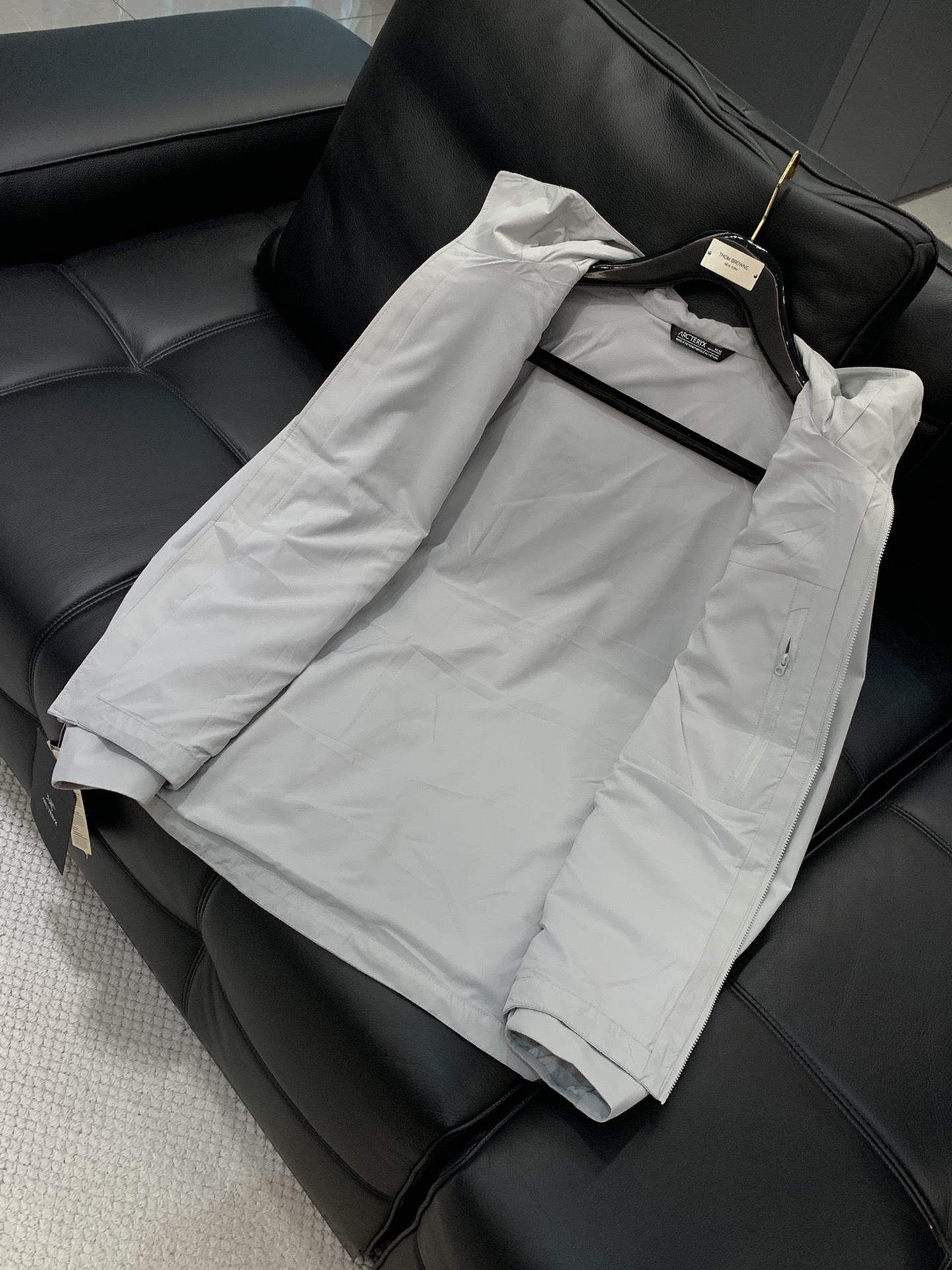 ，ARCTERYX 始祖鸟，2025秋季AW新品，时尚休闲连帽外套，专柜同步有售，原单狠货，进口原版面料