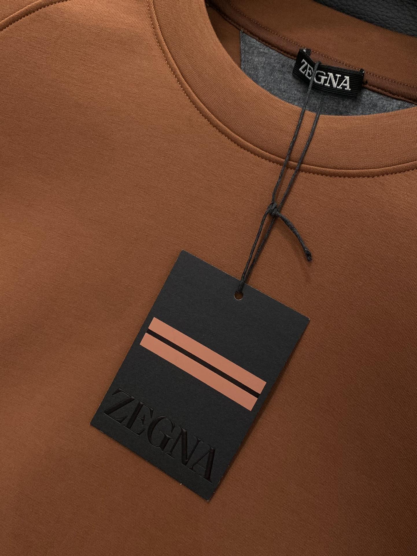 Zegna Women's Cotton-Blend Sweatshirt, Crew Neck, Long Sleeves - Luxury Comfort 22 i1755937804 558 5