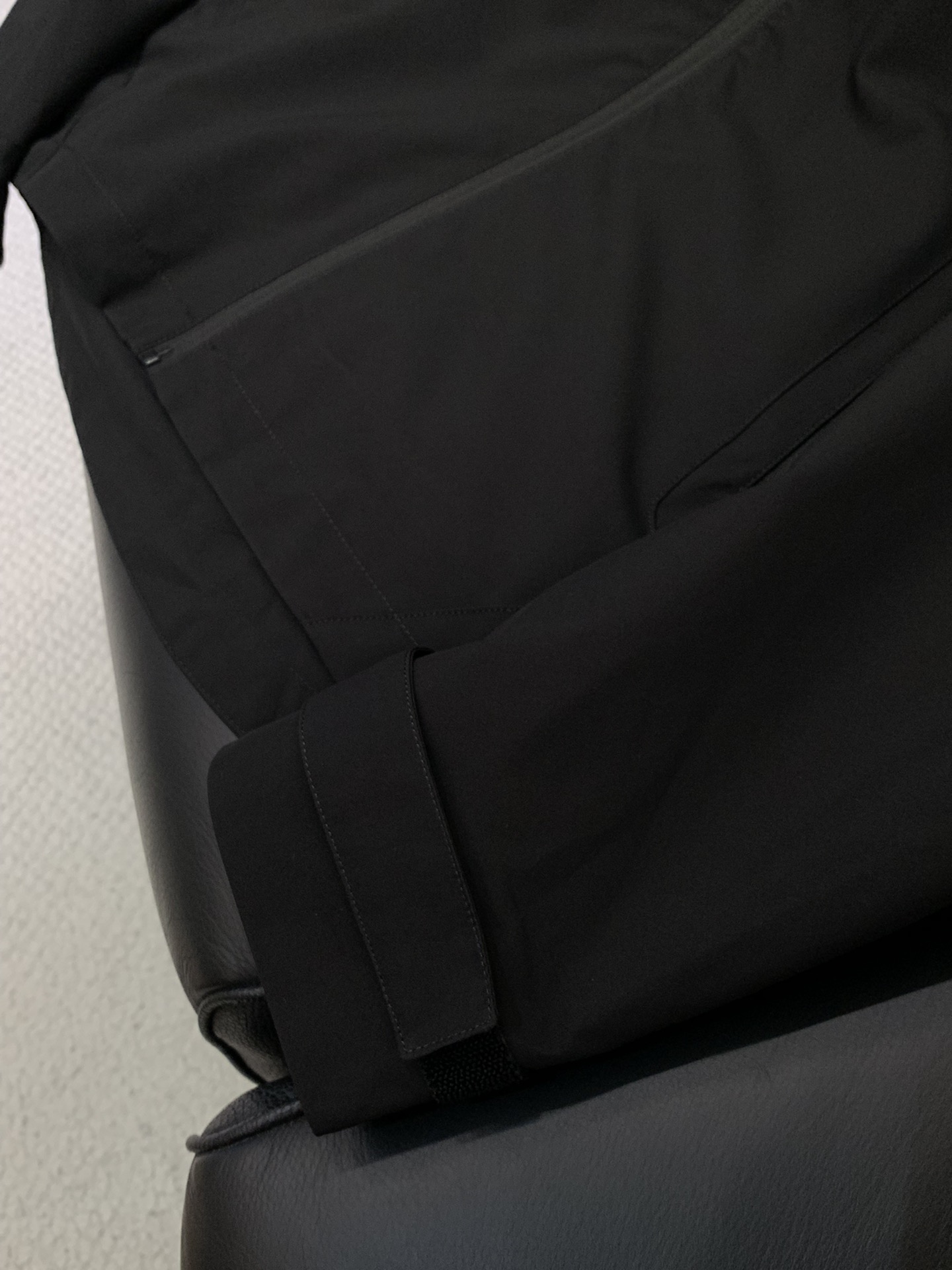 ，Moncler 蒙口，2025秋季最新品，专柜同步有售，原单狠货，时尚休闲连帽外套，上身舒适！吸睛而有